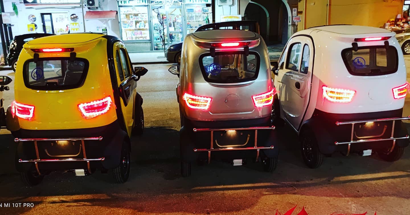 Scooter Cabinato Nuvola - immagine 9