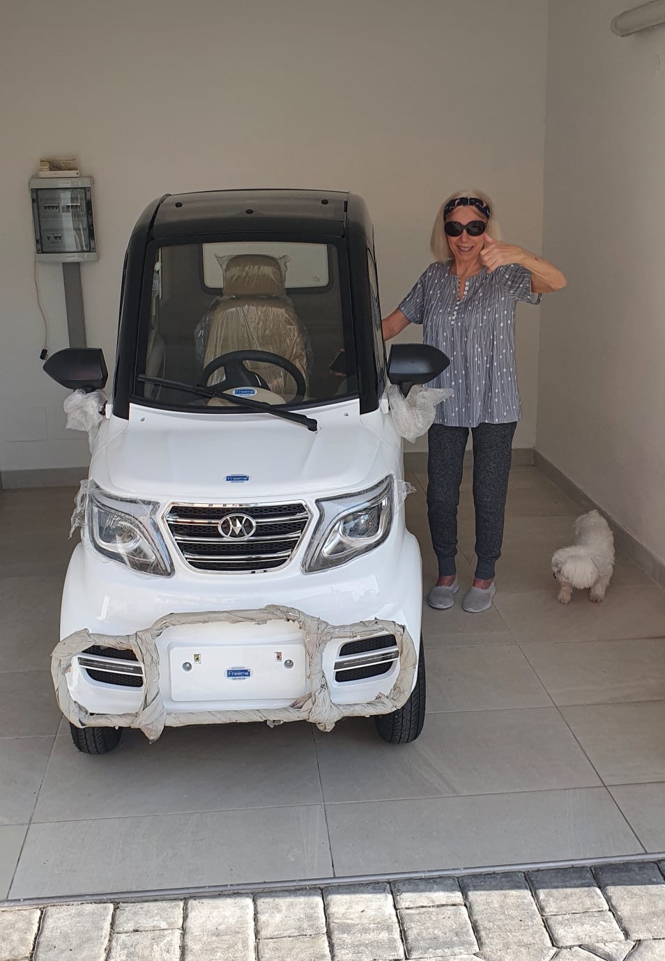 Scooter Scirocco cabinato mini car senza patente - immagine 3