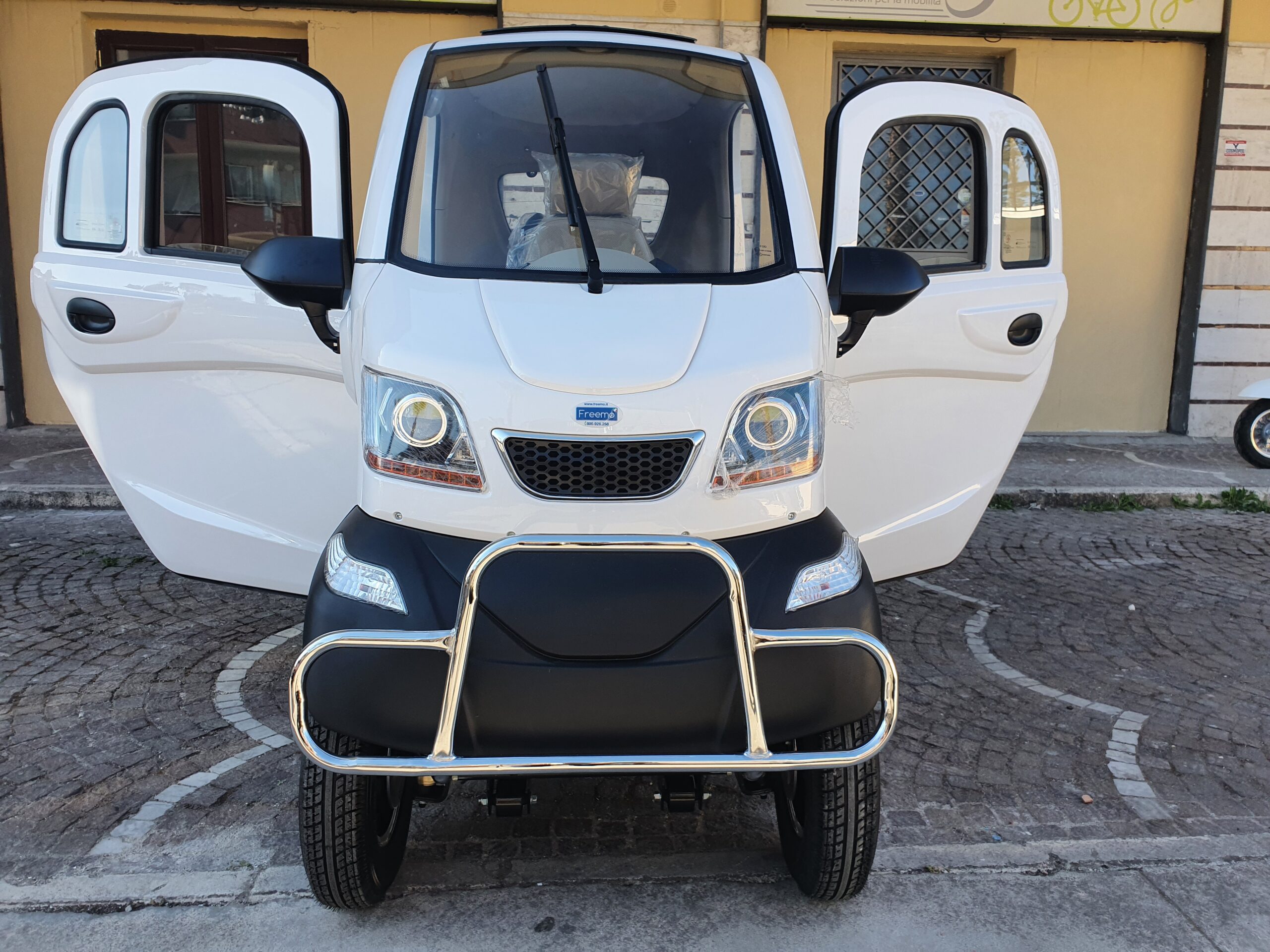 Scooter Cabinato Nuvola - immagine 66