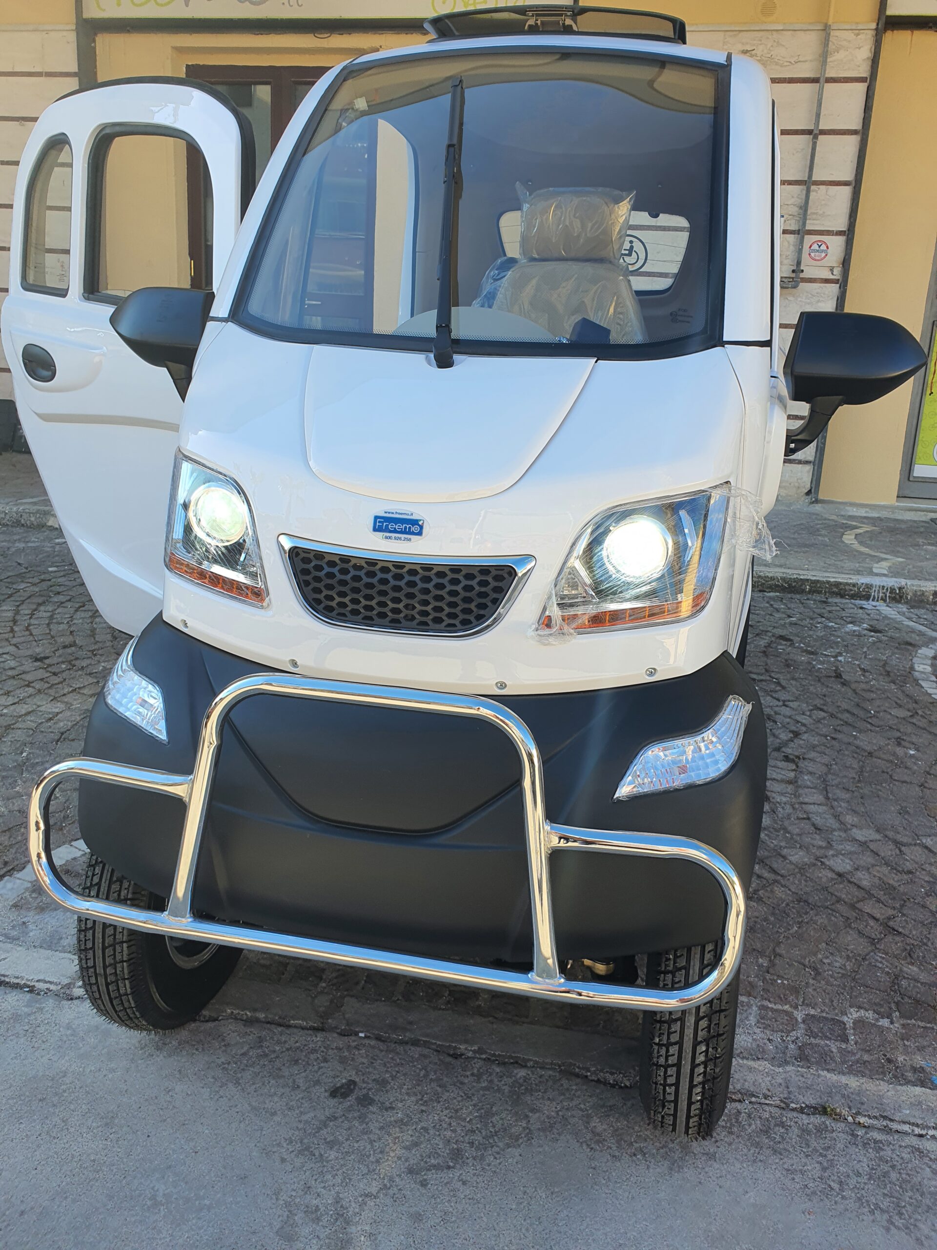 Scooter Cabinato Nuvola - immagine 53