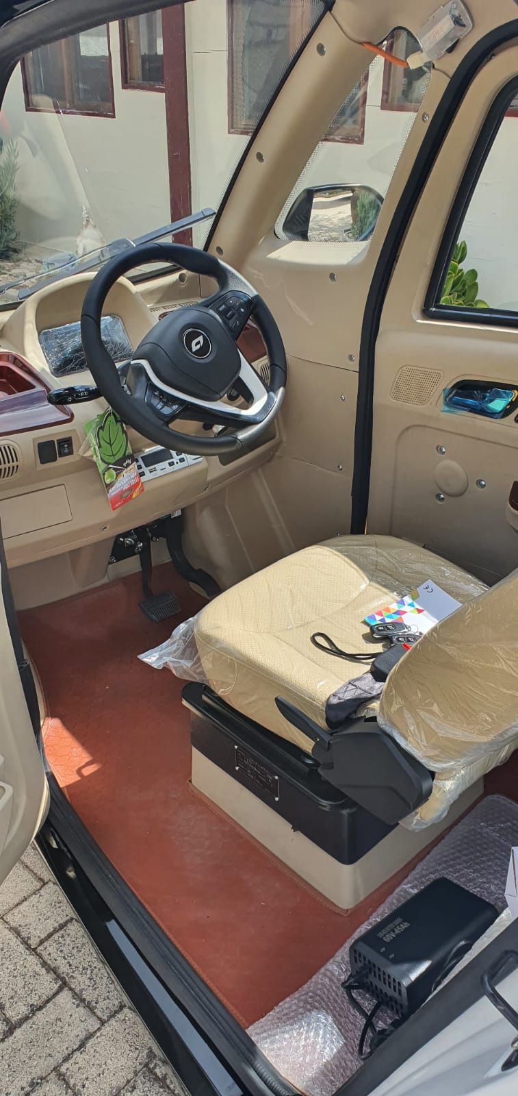 Scooter Scirocco cabinato mini car senza patente - immagine 51