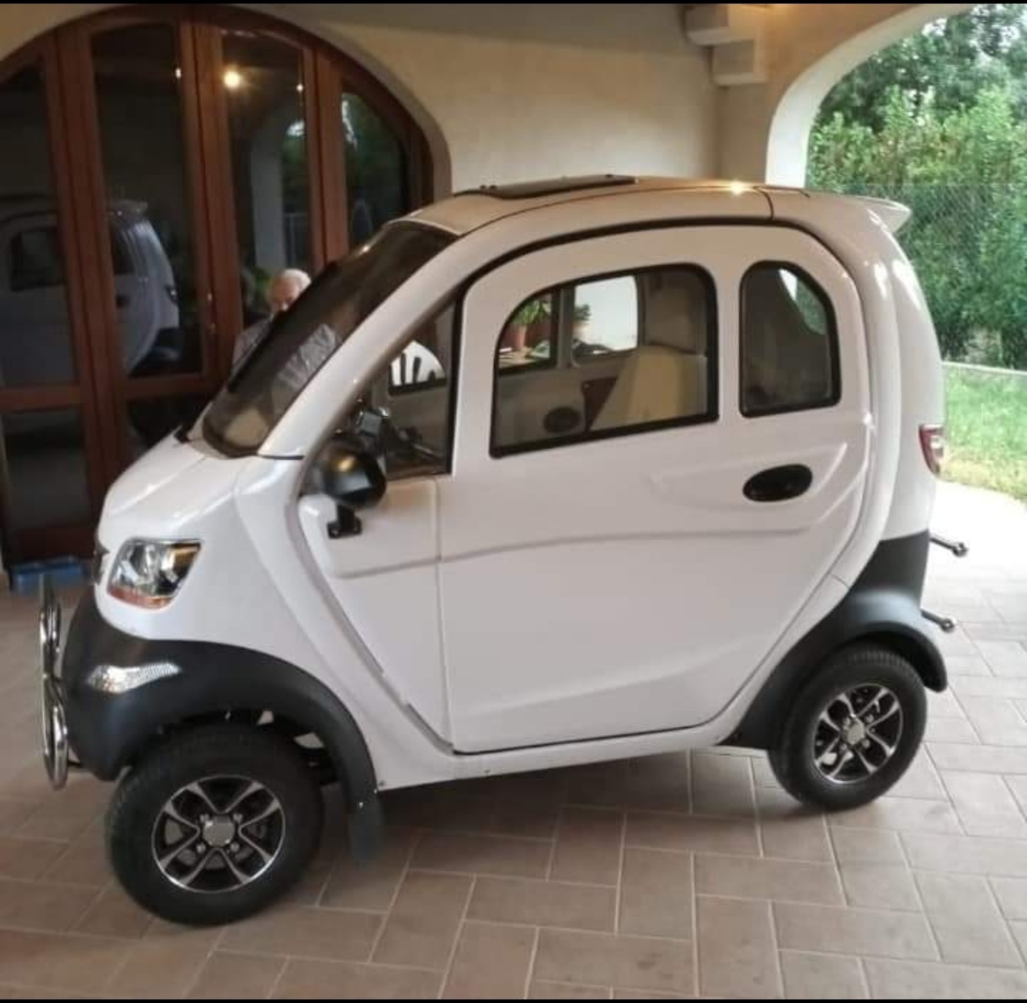 Scooter Cabinato Nuvola - immagine 14