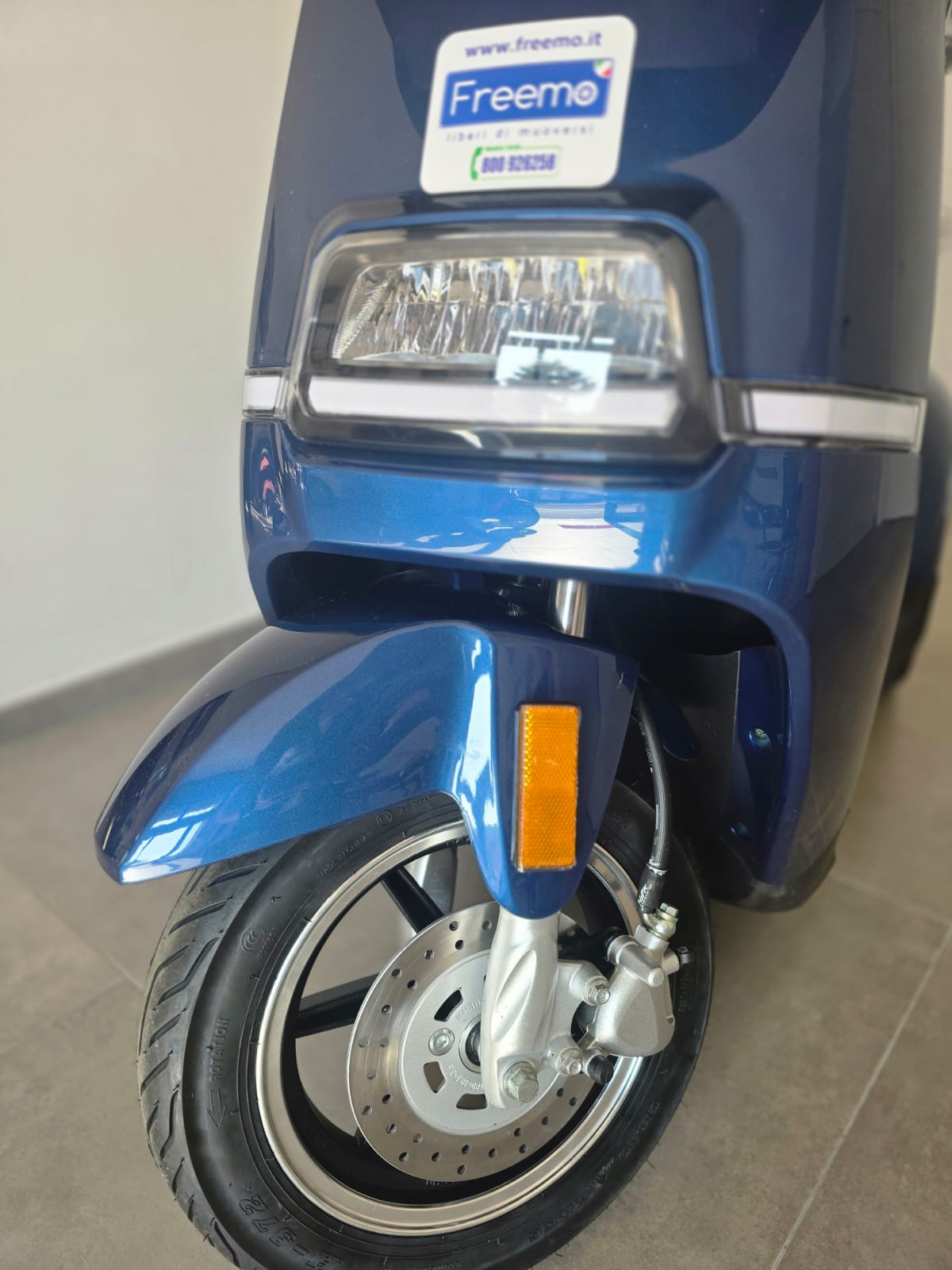 Scooter Freddy con Tettuccio e Parabrezza - immagine 12